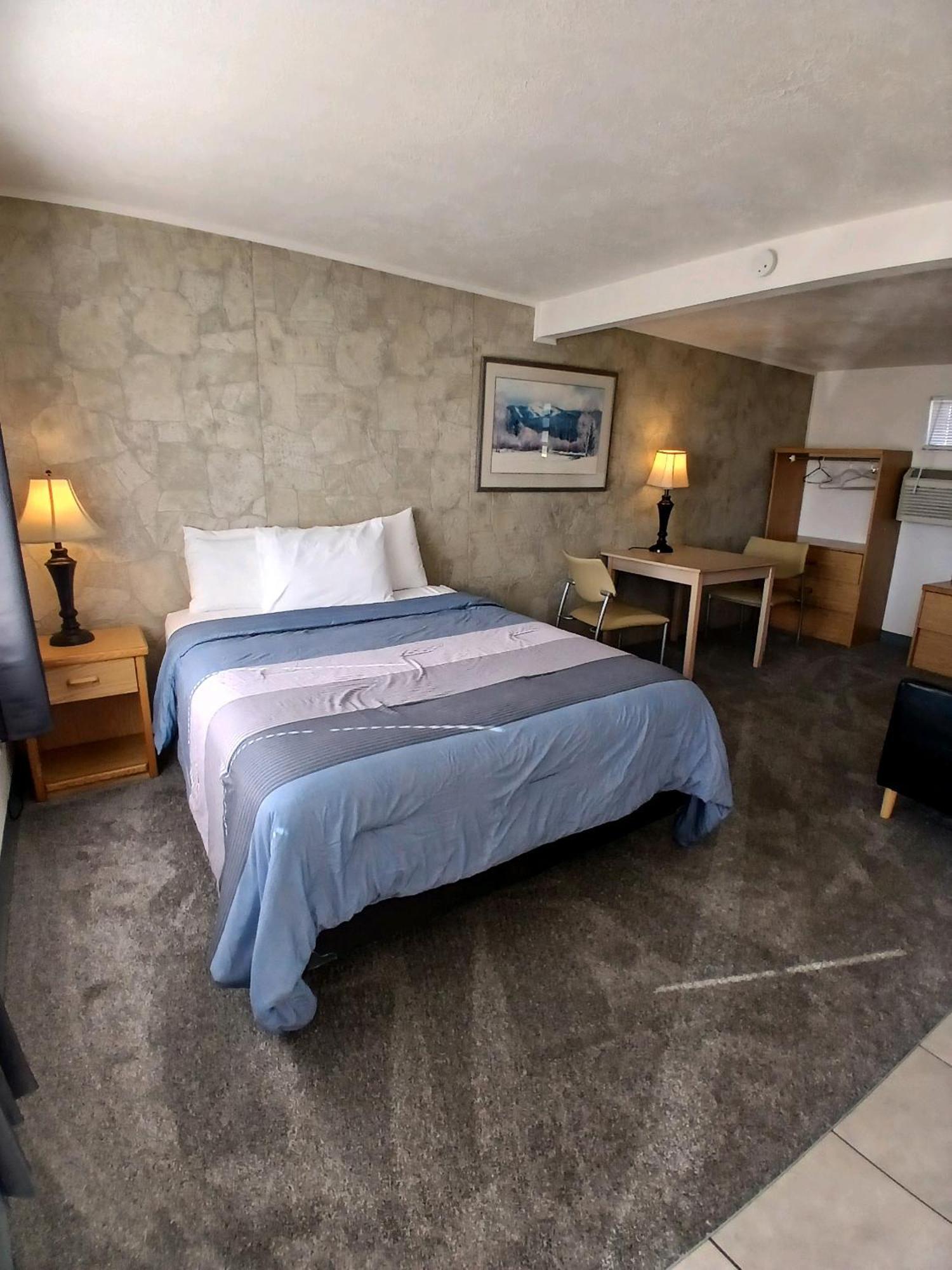 Silver Lakes Inn Hayden ภายนอก รูปภาพ